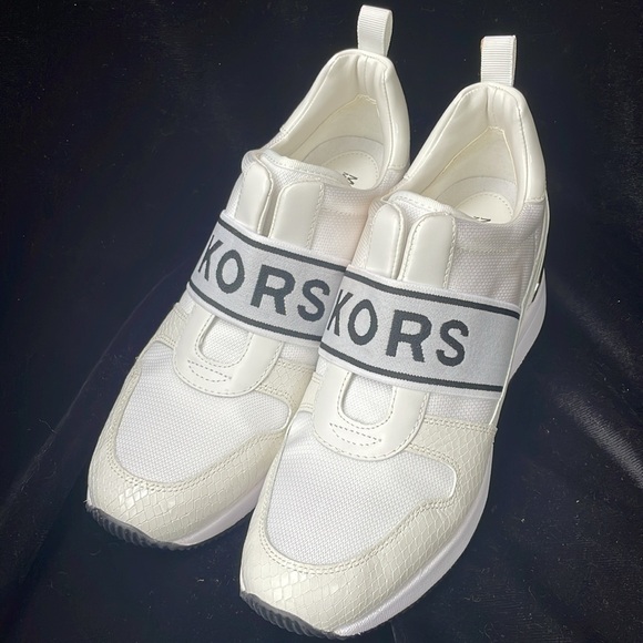 MICHAEL KORS CROC LEATHER LOGO HIGH TOP PLATFORM SNEAKERS - 8.5 - NEW !!๐ฅ๐ - Picture 3 of 12